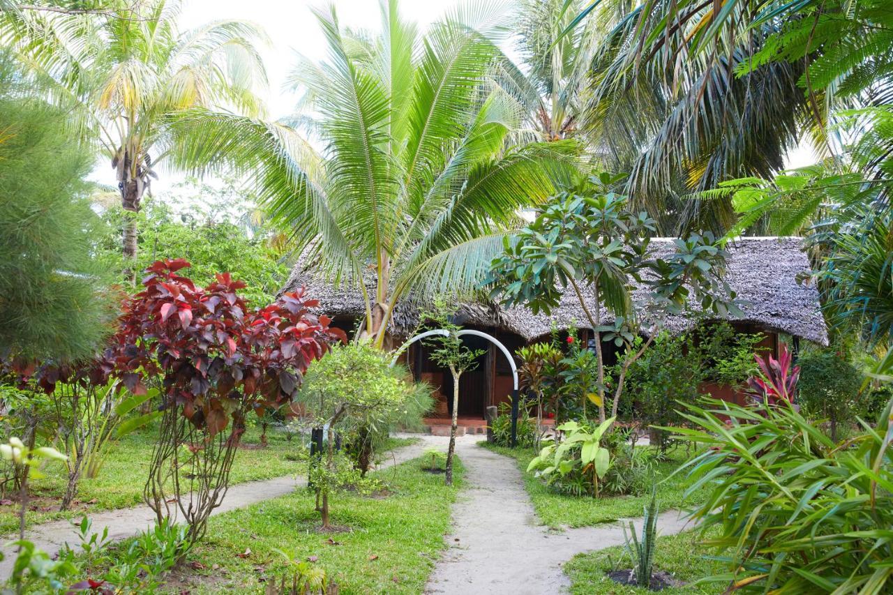 Analatsara Eco Lodge Ile aux Nattes Exterior foto