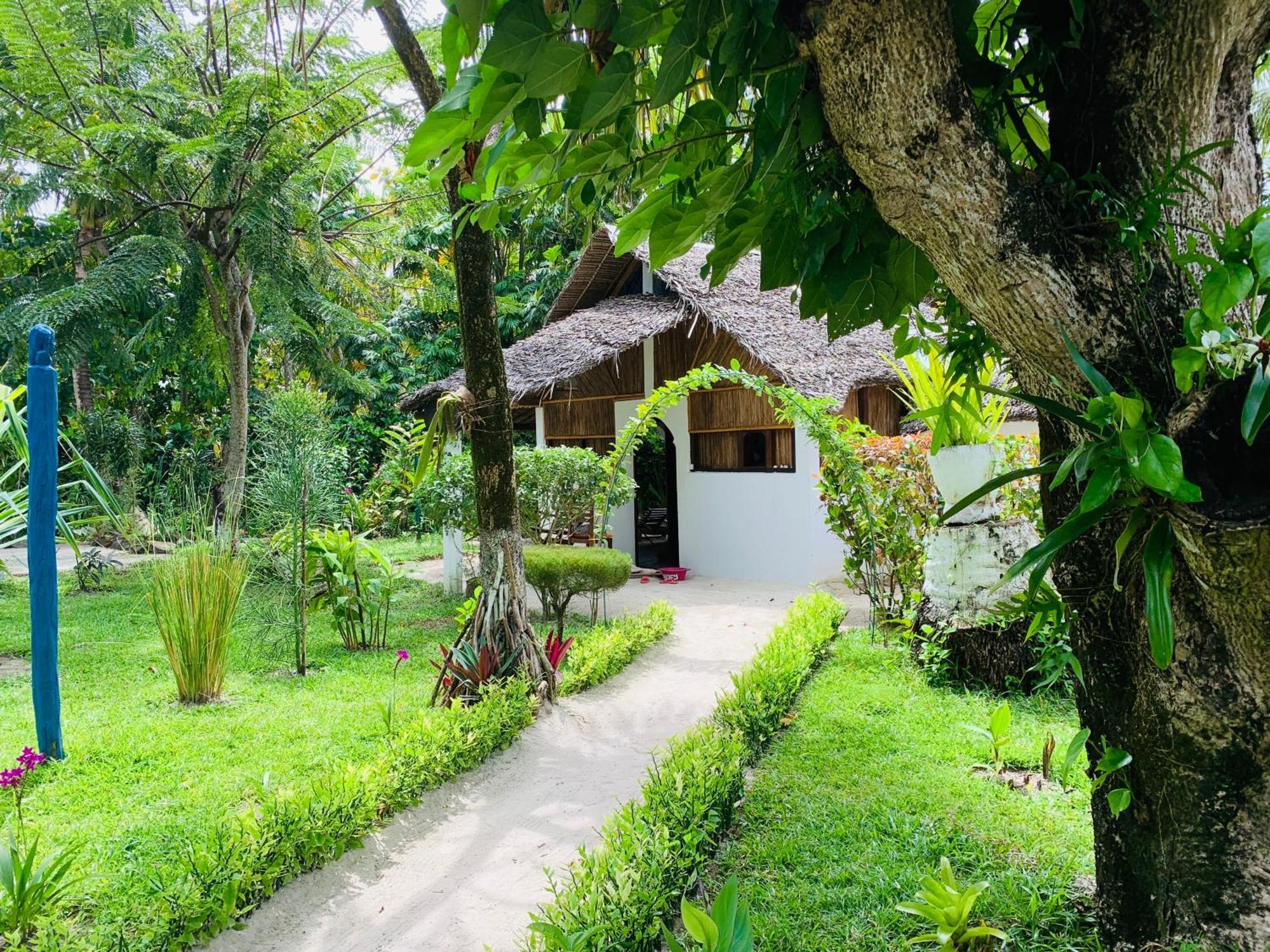 Analatsara Eco Lodge Ile aux Nattes Exterior foto